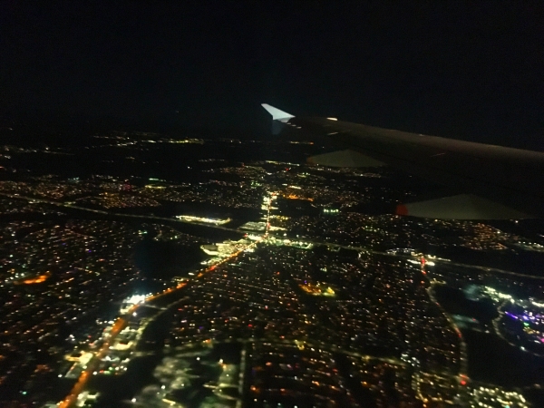 飛行機からの夜景